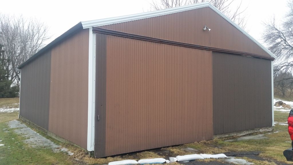 32x48 Pole Barn That Needs Help Experienced People Please Enter