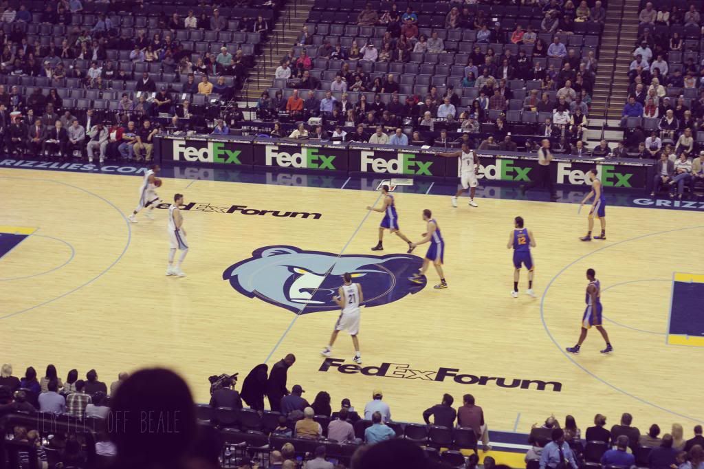 ten feet off beale - memphis grizzlies