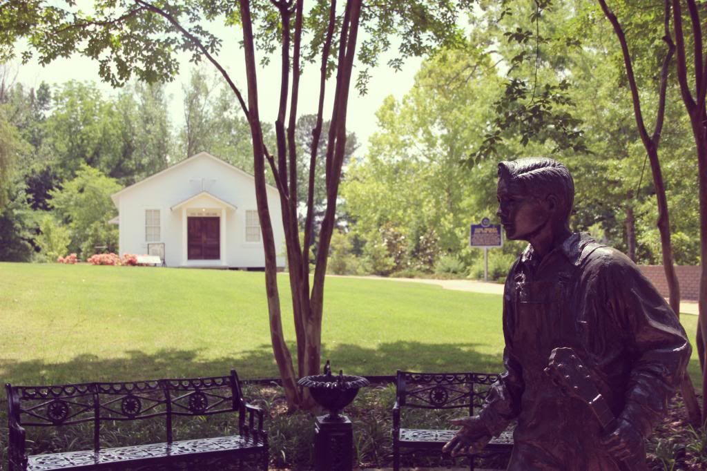 Elvis Presley Statue with Childhood Church // Ten Feet Off Beale