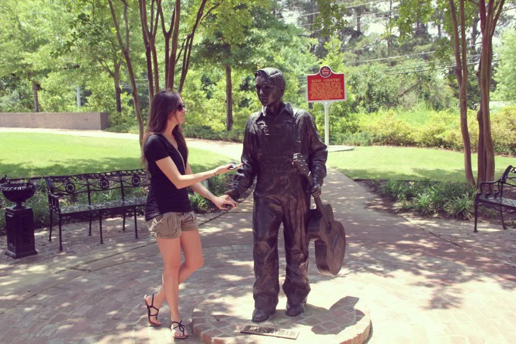 13 Year Old Elvis, Tupelo Mississippi // Ten Feet Off Beale