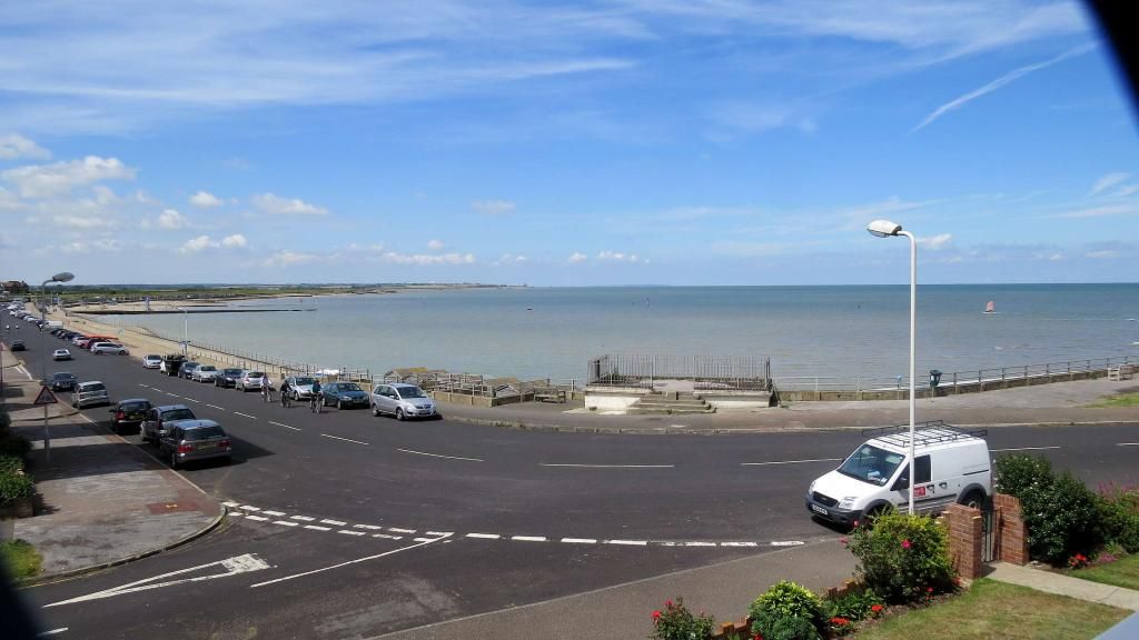 IMAGE: http://i1300.photobucket.com/albums/ag86/viscountdriver/r1_zpsa7dfa521.jpg