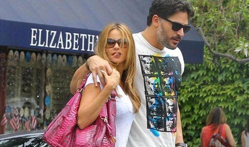  photo SofiaVergaraandJoeManganiellocouple_zps7ada60bd.jpg