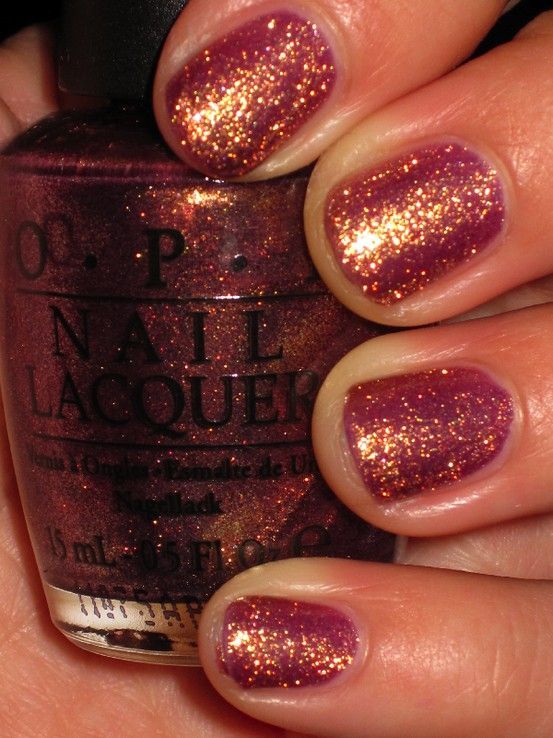 photo fustany-beauty-nails-holiday season nails-copper red_zpscwvand75.jpg