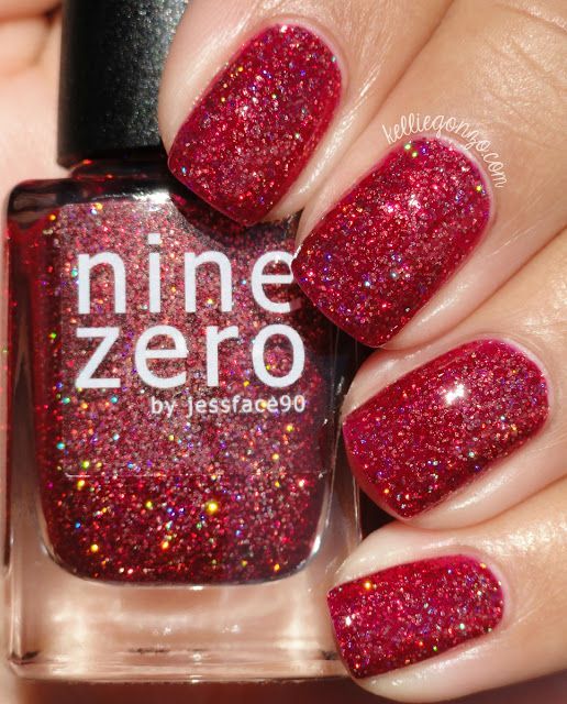 photo fustany-beauty-nails-holiday season nails-cranberry_zpsfnkf19xw.jpg