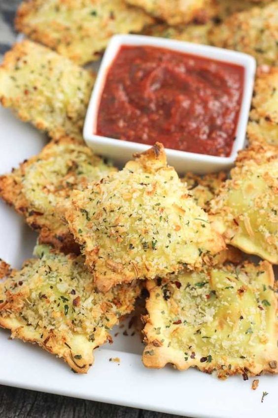 photo fustany-lifestyle-kitchen-new years eve house party snackas-fried ravioly_zpsvsdunakx.jpg