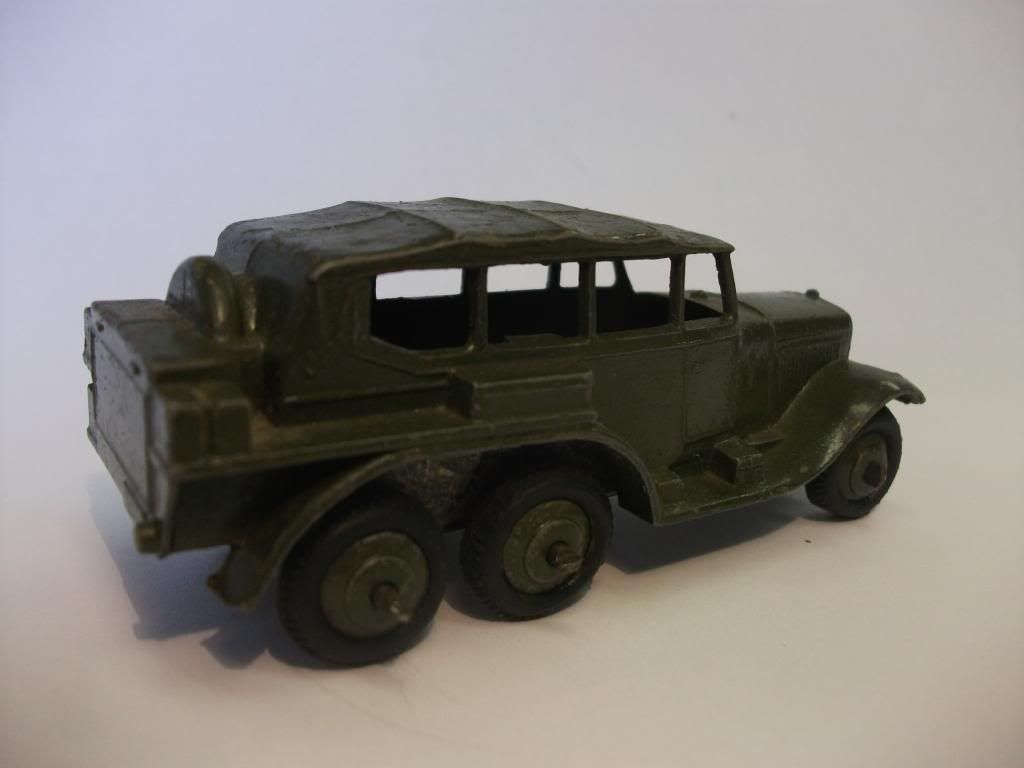 dinky reconnaissance car