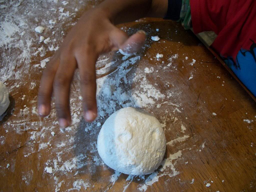 Two Ingredient Foam Dough: Look! We're Learning!