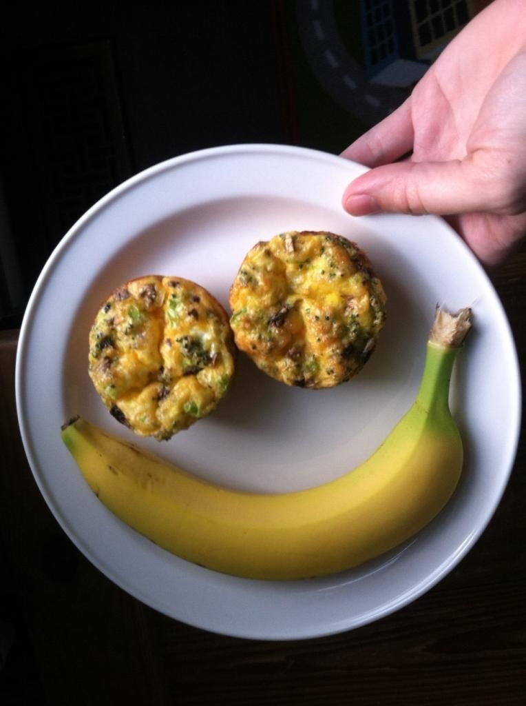 cheddar and broccoli muffins with bananas