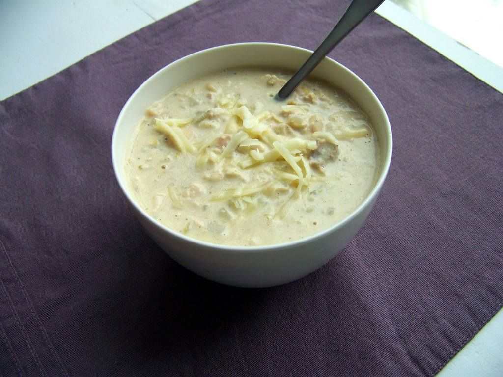 white chicken chili in a bowl